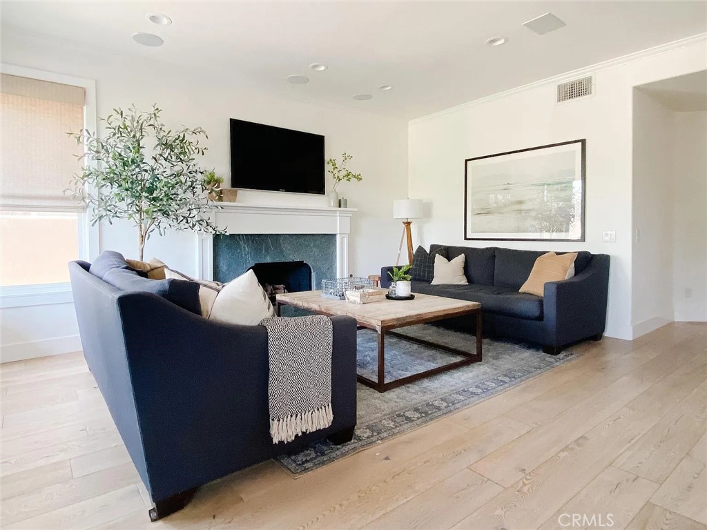 MLS #OC25278470 image #10