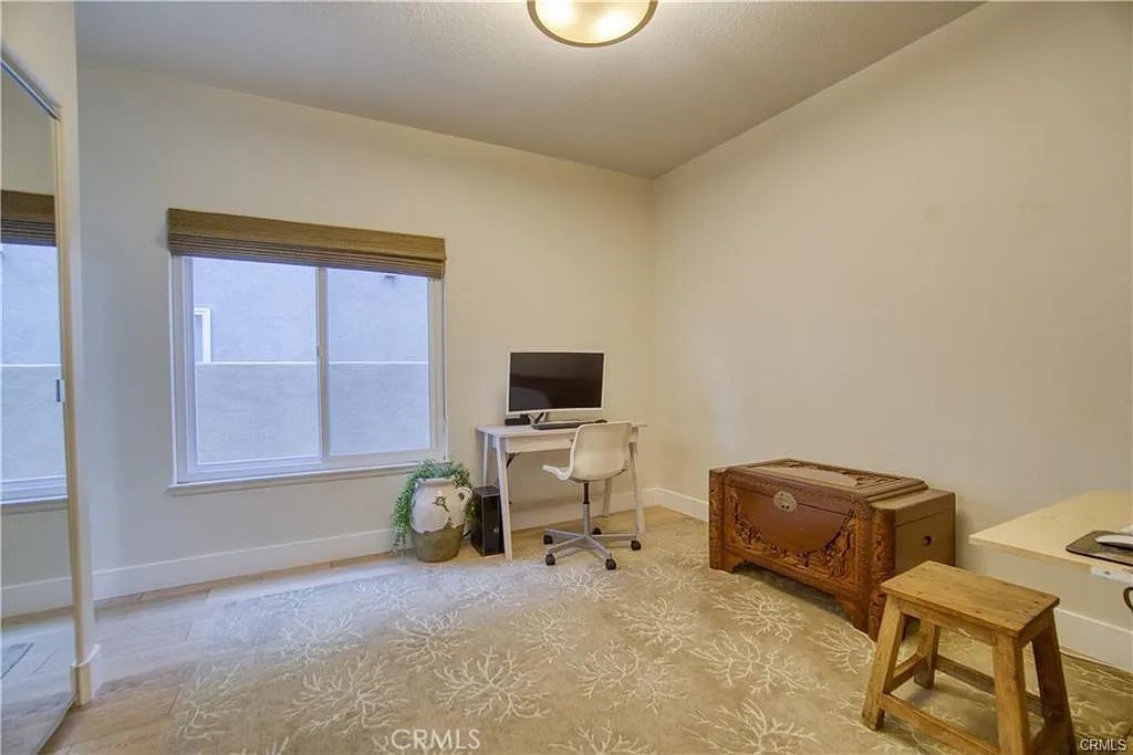 MLS #OC25278470 image #30