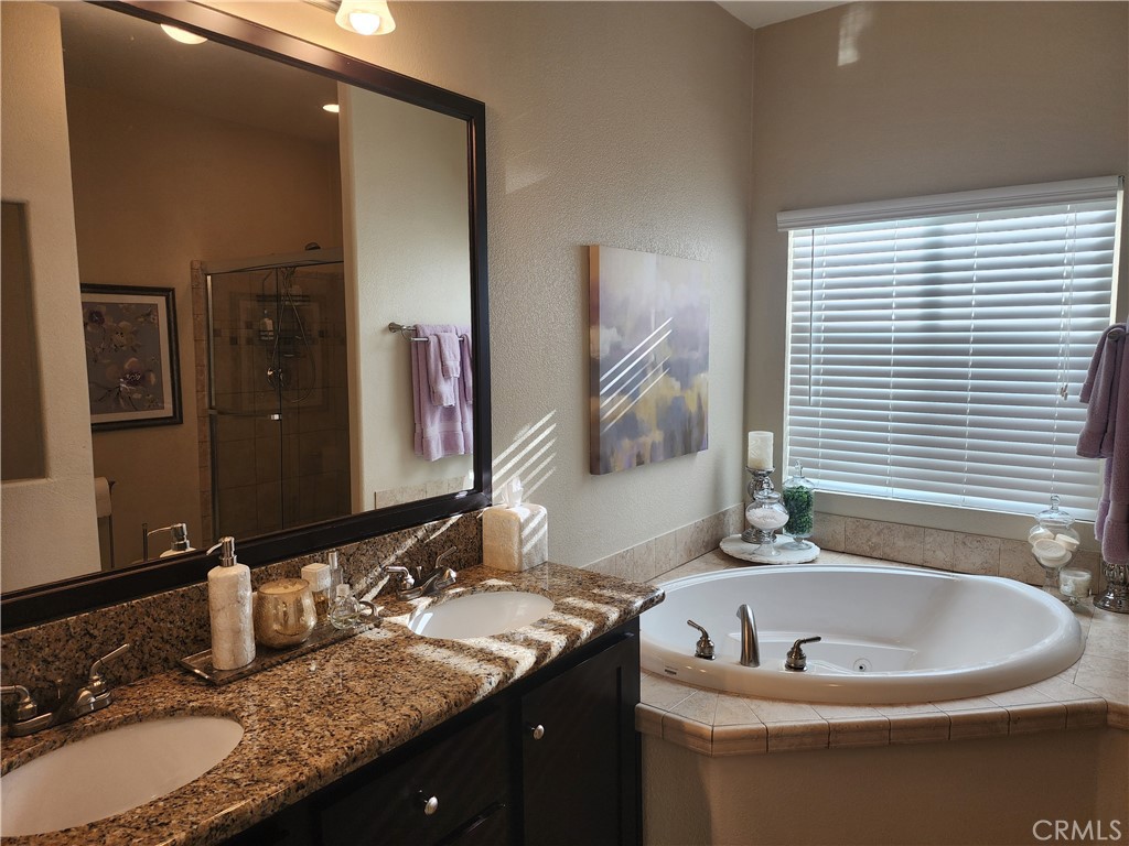 MLS #OC25278542 image #20