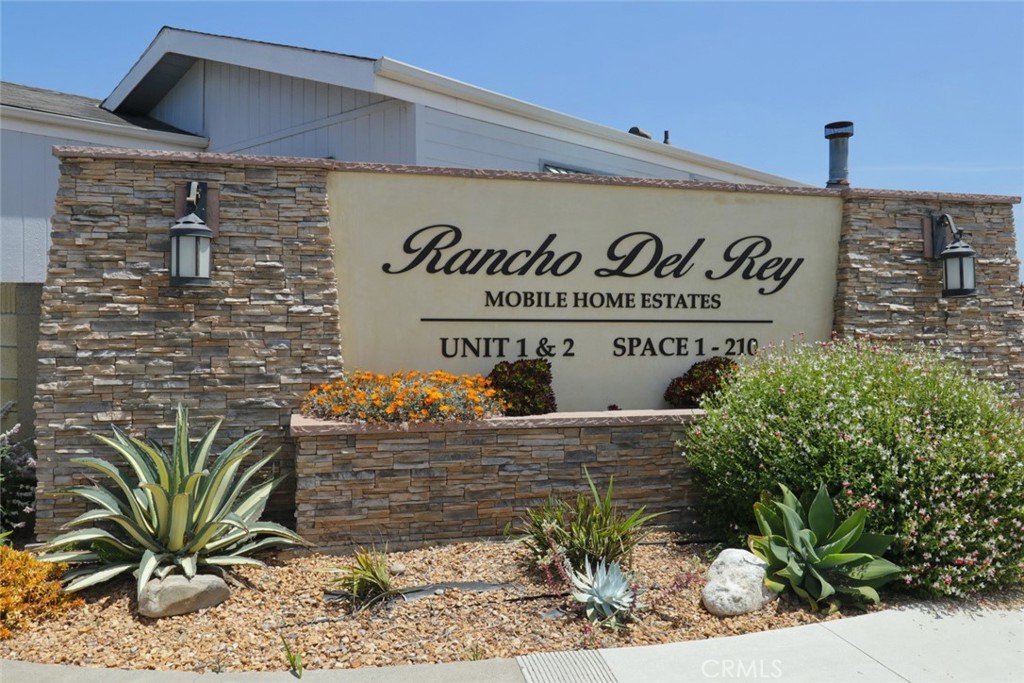 MLS #OC25278542 image #22