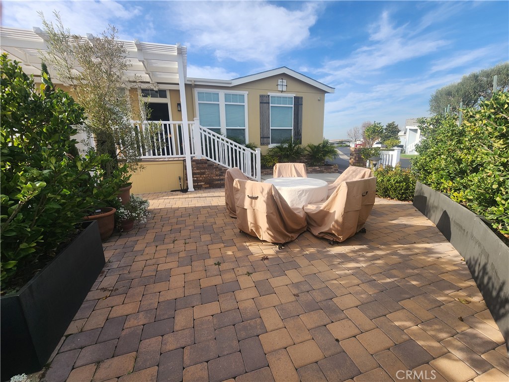 MLS #OC25278542 image #4