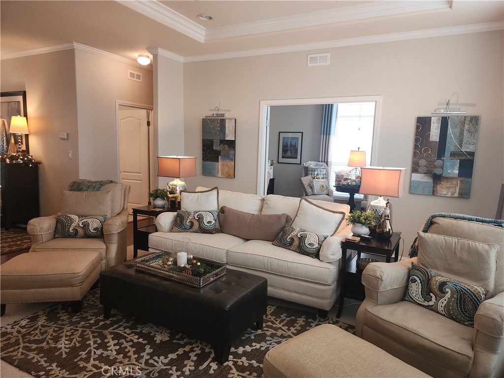 MLS #OC25278542 image #8