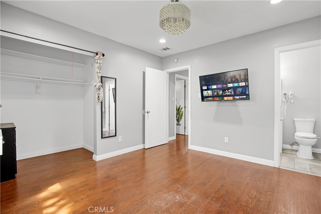 MLS #OC25278637 image #11