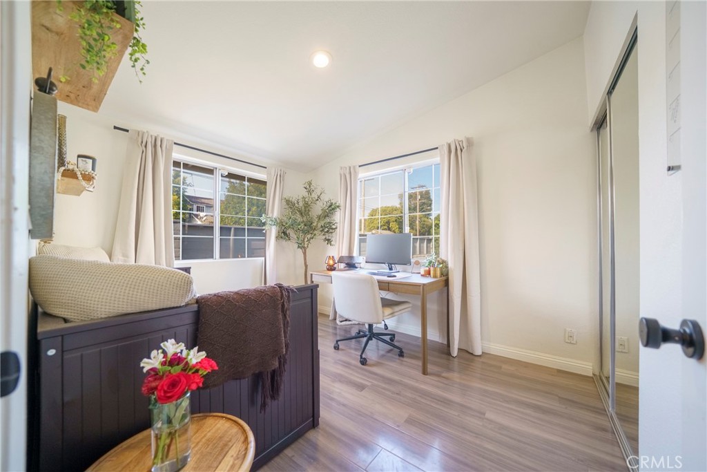 MLS #OC25278747 image #25