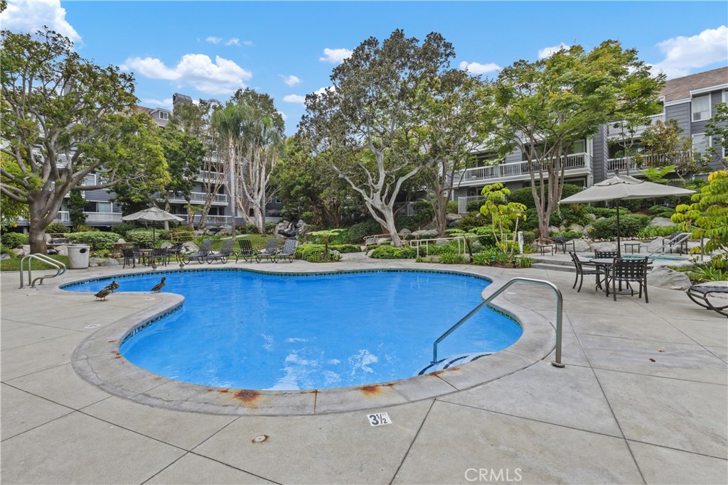 MLS #OC25278995 image #21