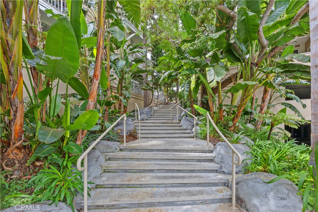 MLS #OC25278995 image #28