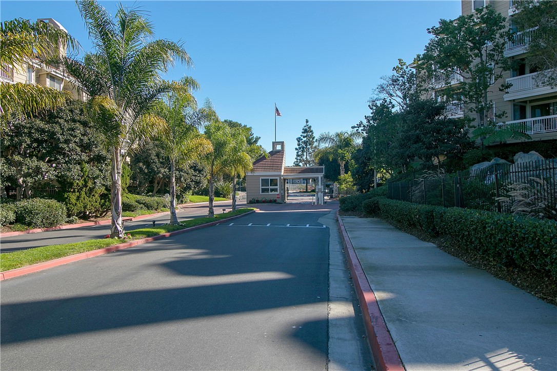 MLS #OC25278995 image #42