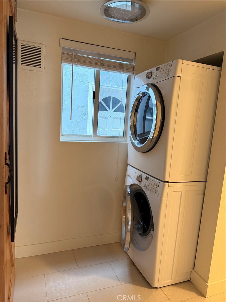 MLS #OC25279004 image #23