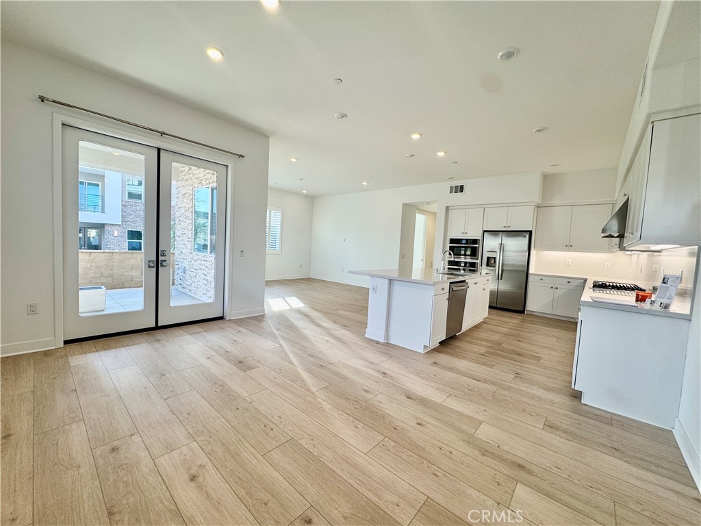 MLS #OC25279030 image #9