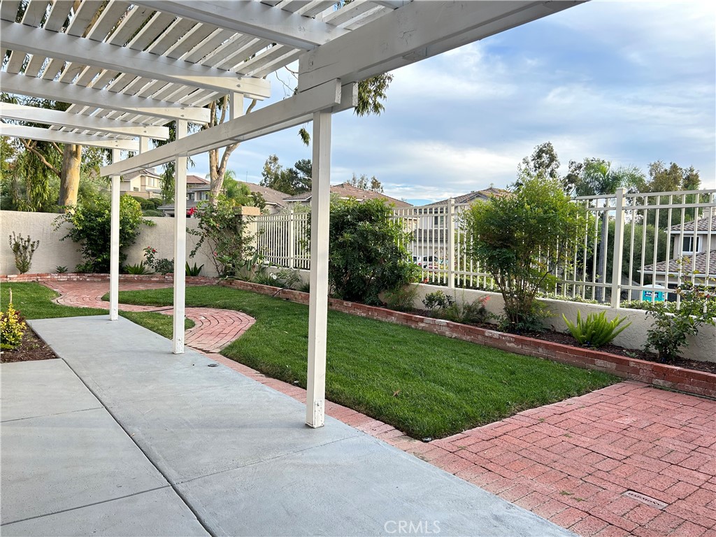 MLS #OC25279034 image #29