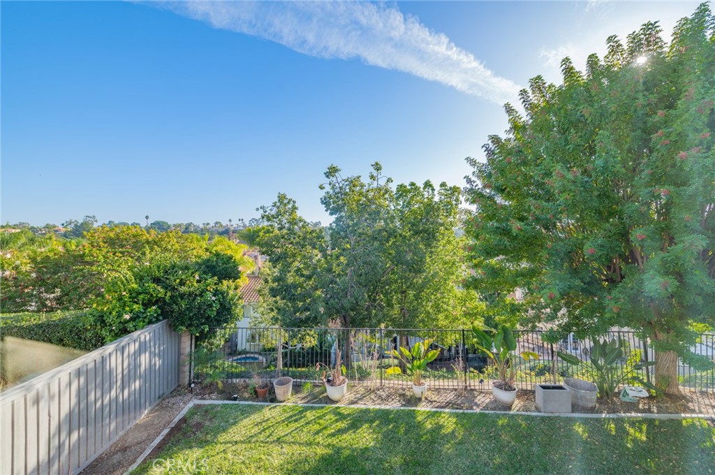 MLS #OC25279056 image #1