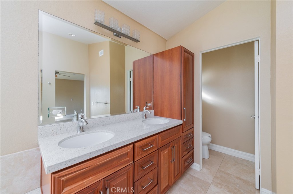 MLS #OC25279056 image #19