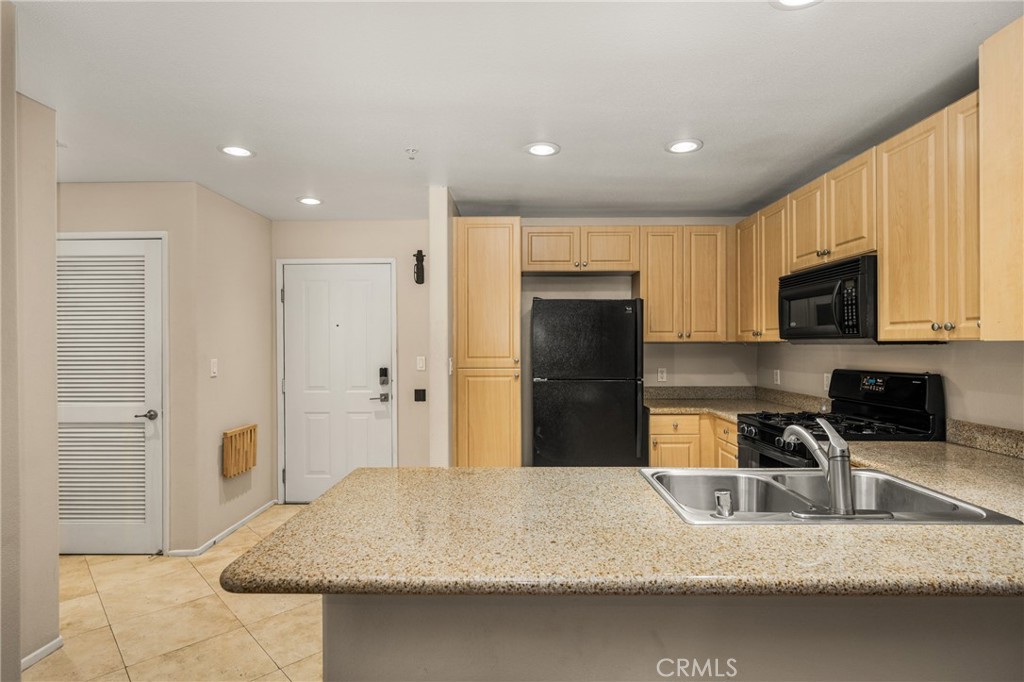 MLS #OC25279074 image #15