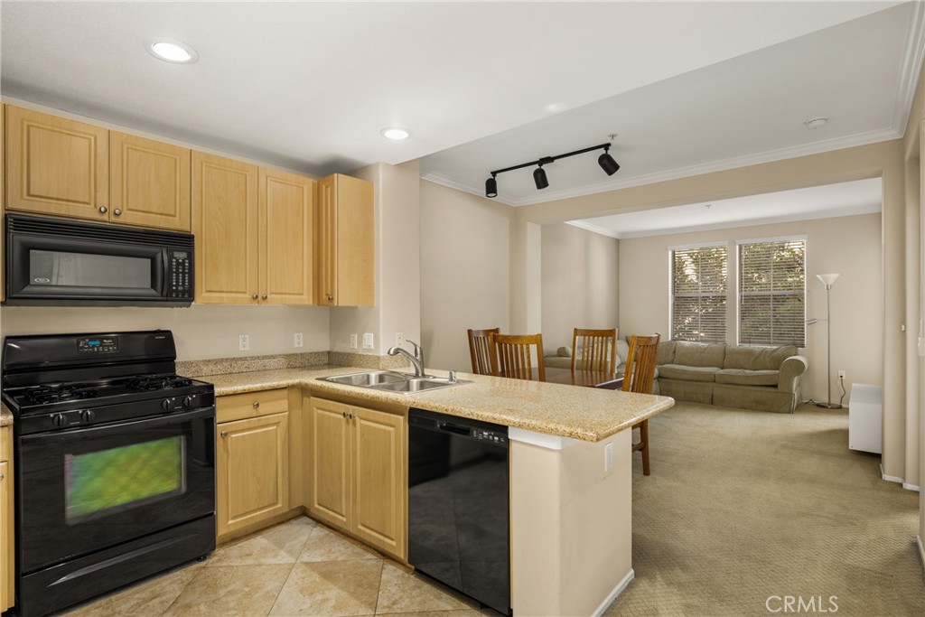 MLS #OC25279074 image #8