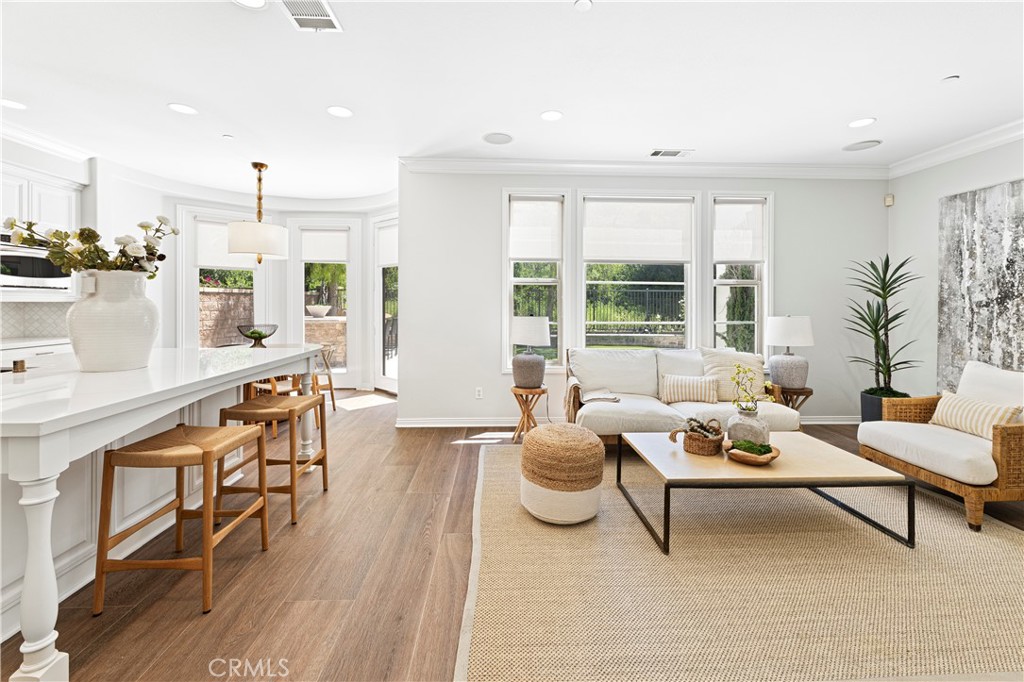 MLS #OC25279130 image #17