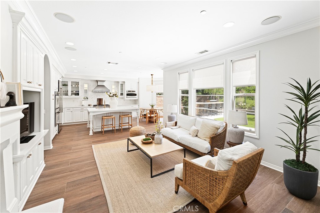 MLS #OC25279130 image #24