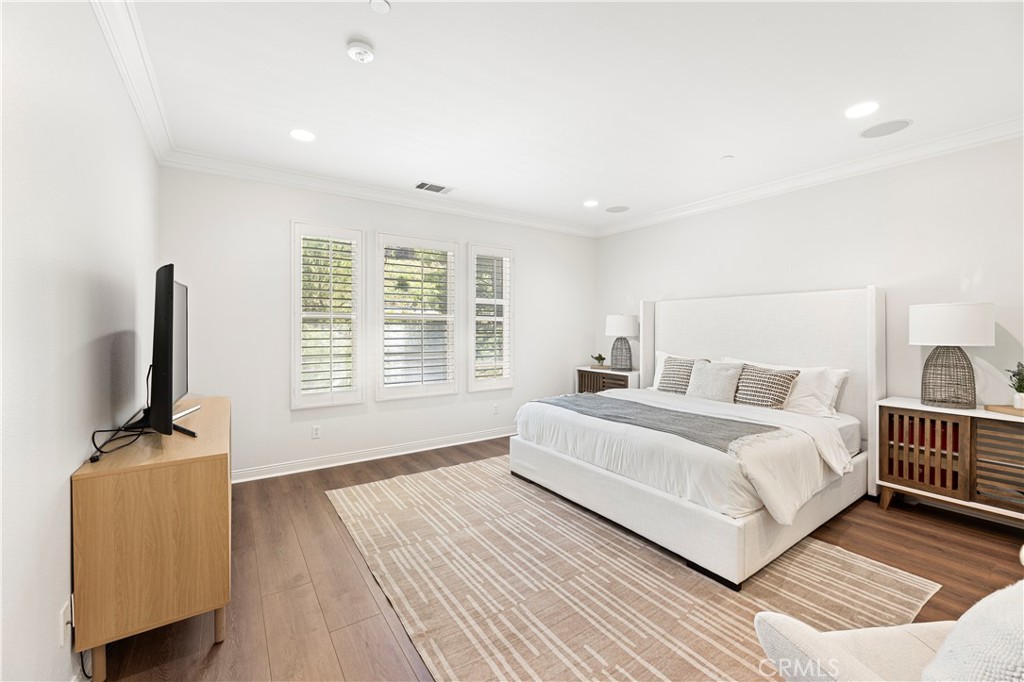 MLS #OC25279130 image #34