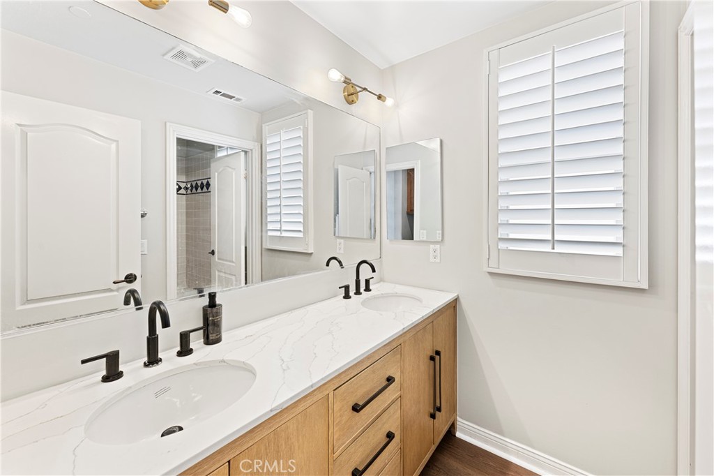 MLS #OC25279130 image #49