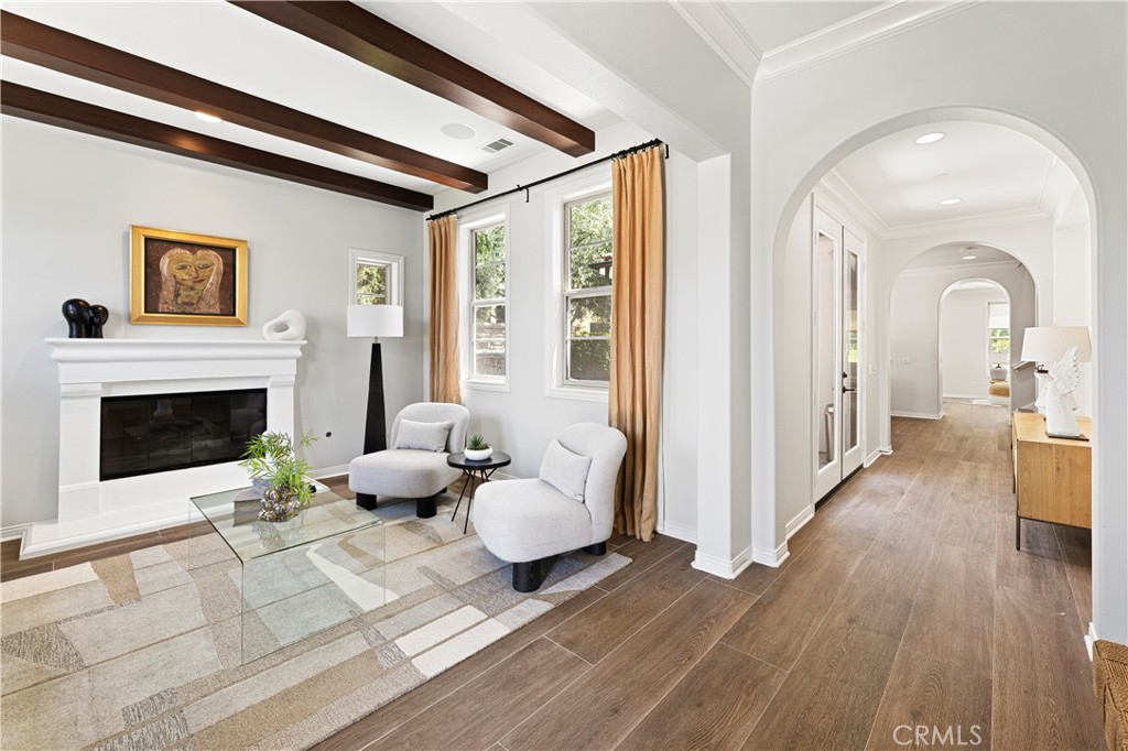 MLS #OC25279130 image #6