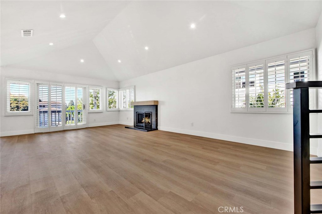 MLS #OC25279158 image #10