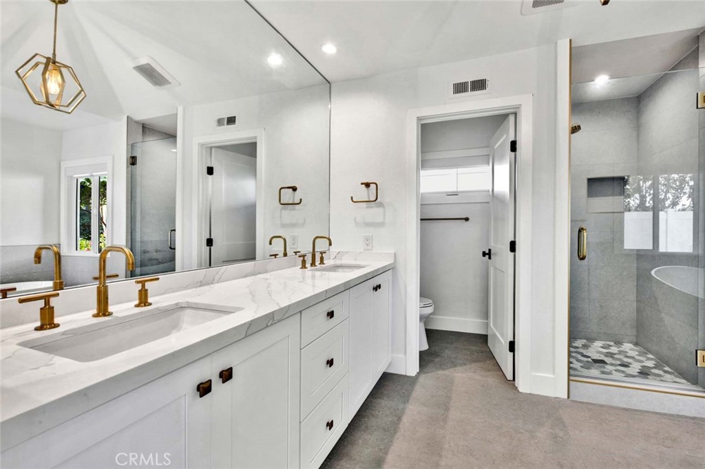 MLS #OC25279158 image #35