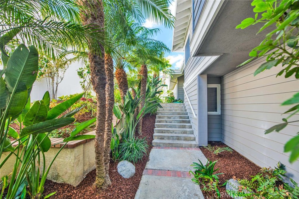 MLS #OC25279158 image #4