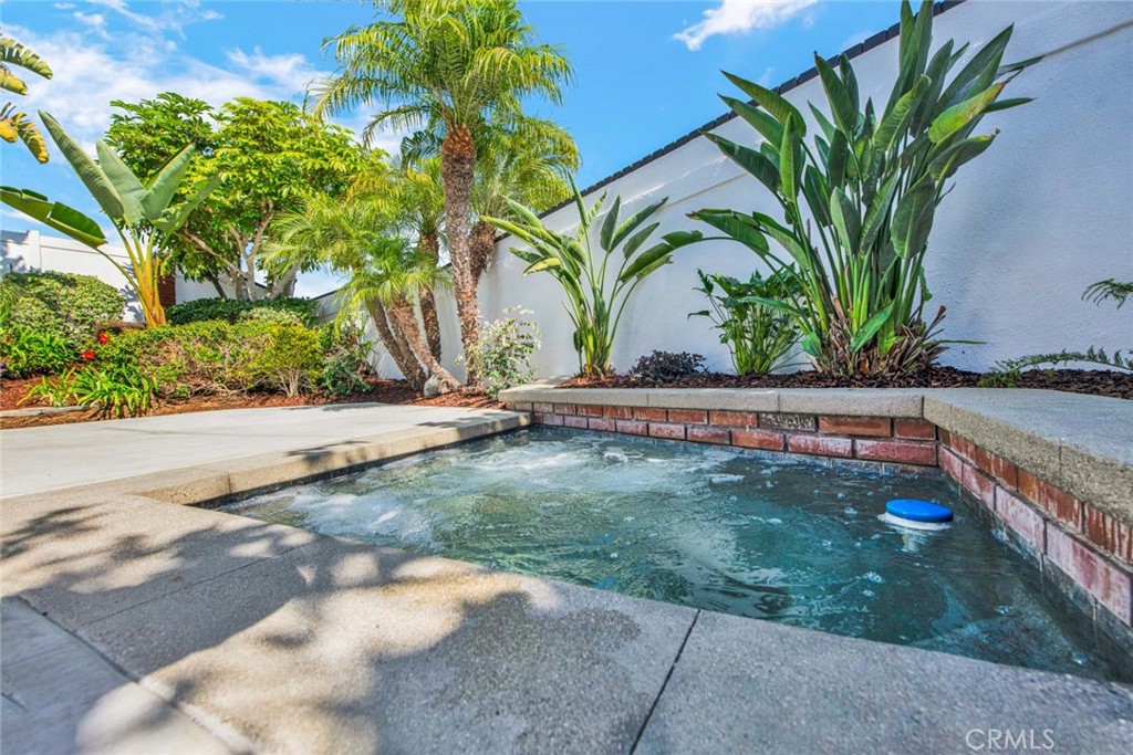 MLS #OC25279158 image #43