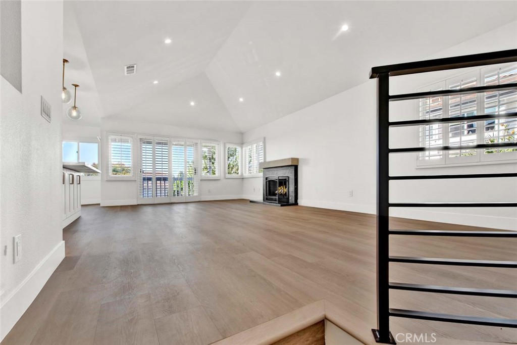 MLS #OC25279158 image #9