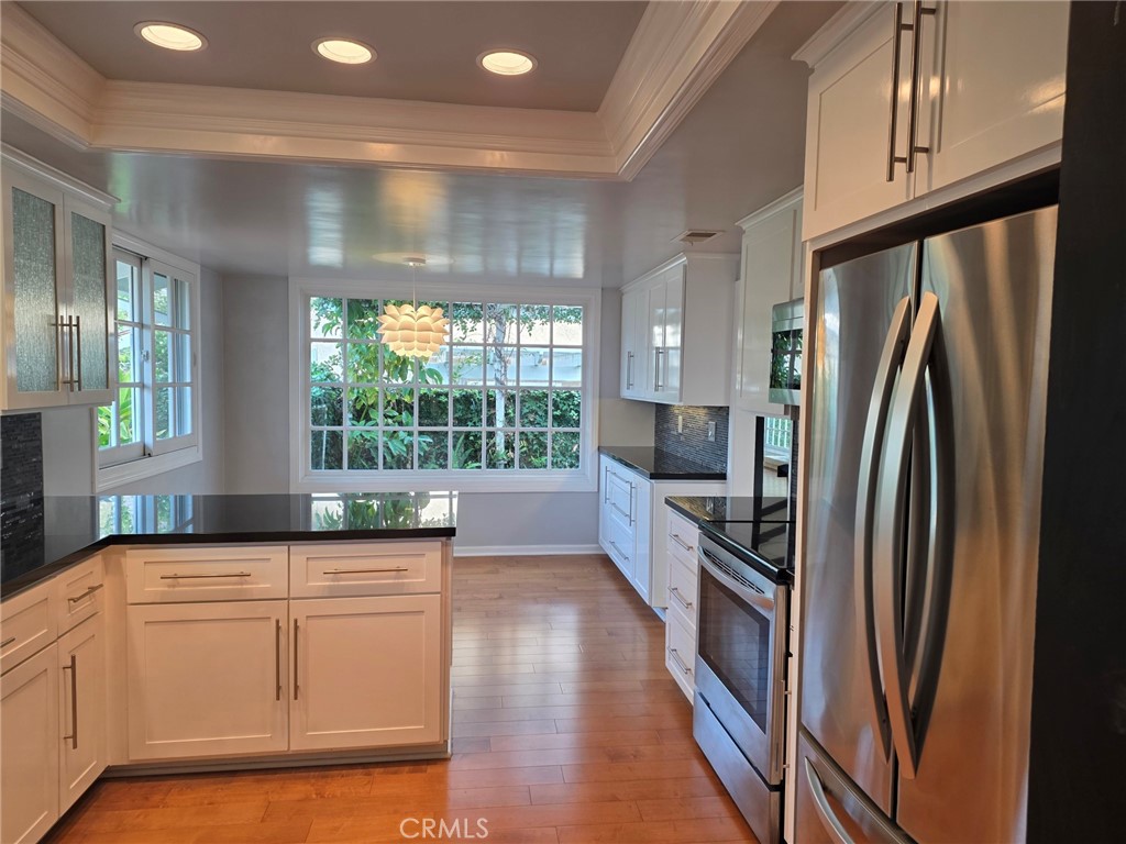 MLS #OC25279322 image #10