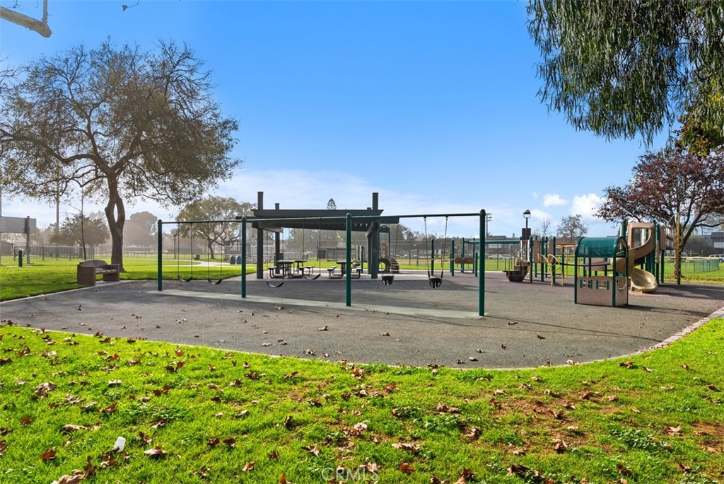 MLS #OC25279400 image #20