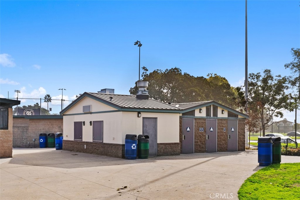 MLS #OC25279400 image #22