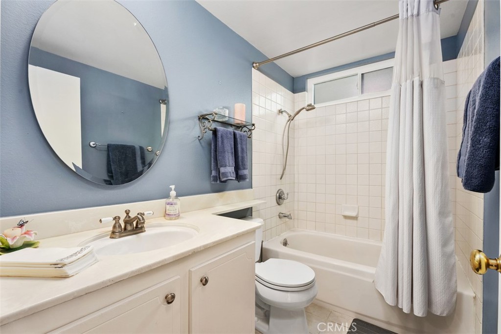 MLS #OC25279400 image #9