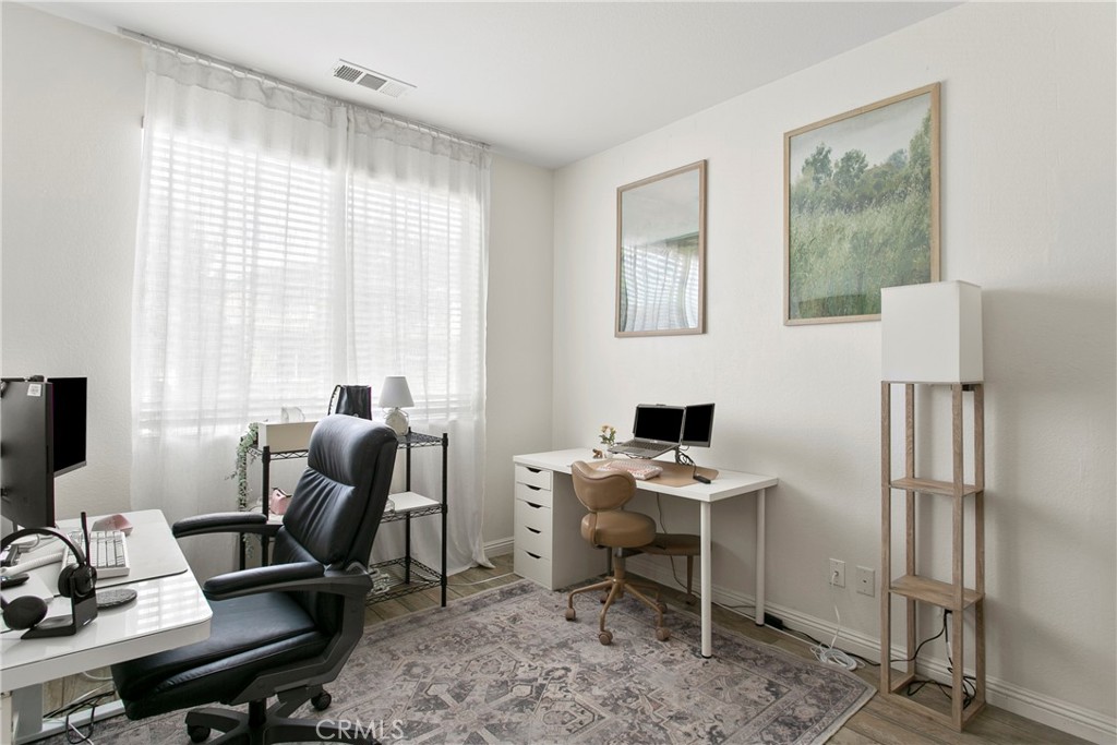 MLS #OC25279532 image #23