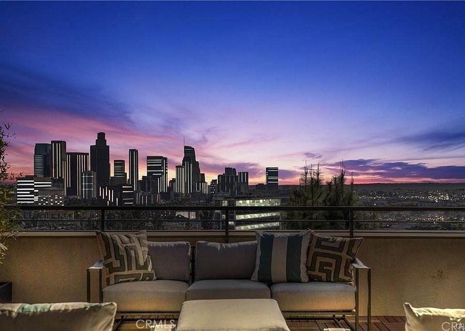 MLS #OC25279648 image #0