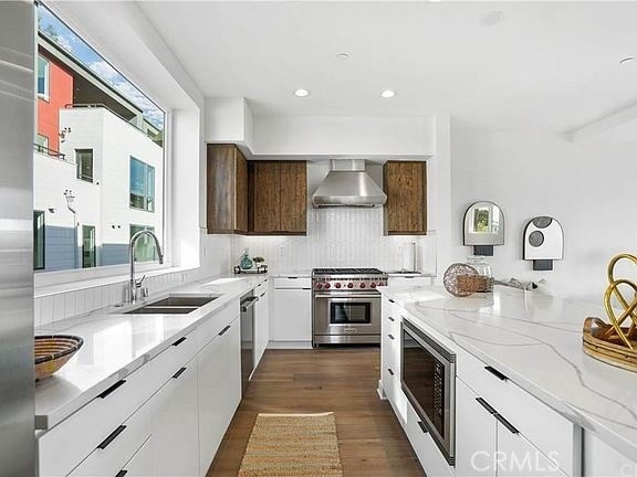 MLS #OC25279648 image #14