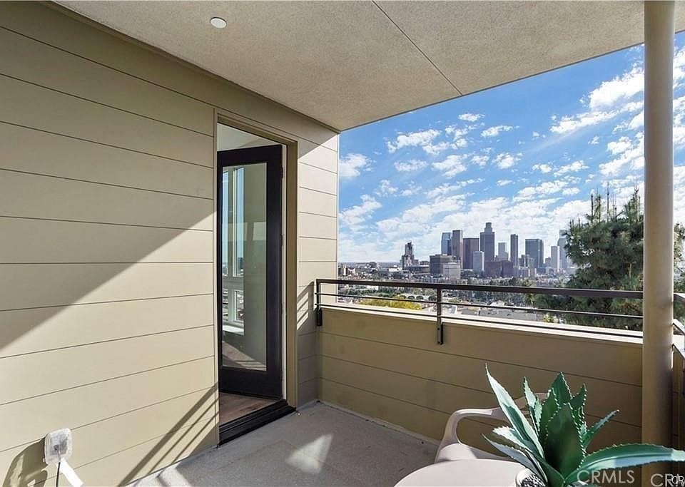 MLS #OC25279648 image #15