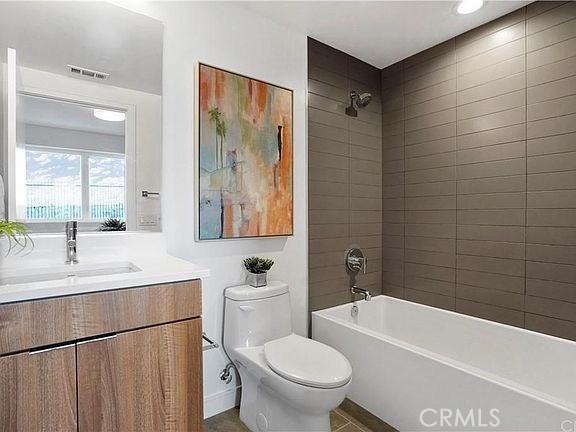 MLS #OC25279648 image #17