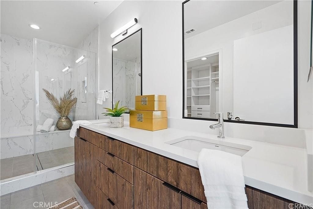 MLS #OC25279648 image #20