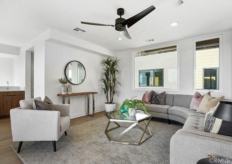 MLS #OC25279648 image #6