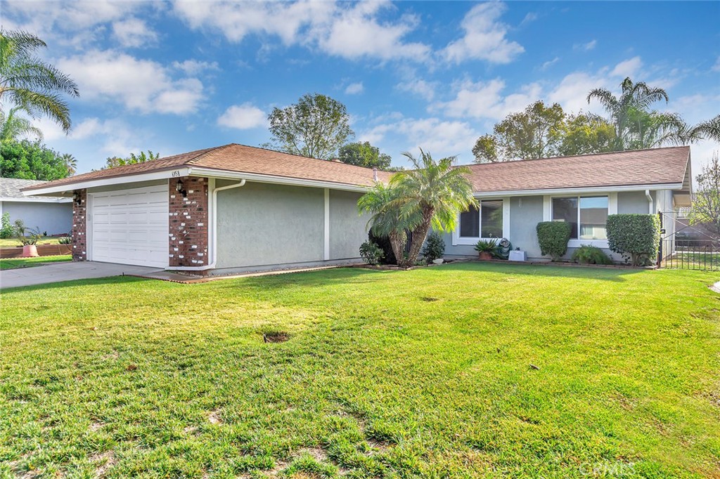 MLS #OC25279778 image #1