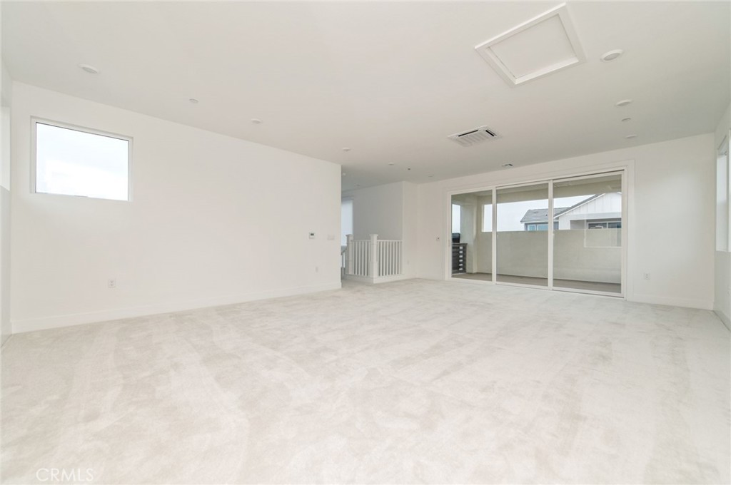 MLS #OC25280066 image #32