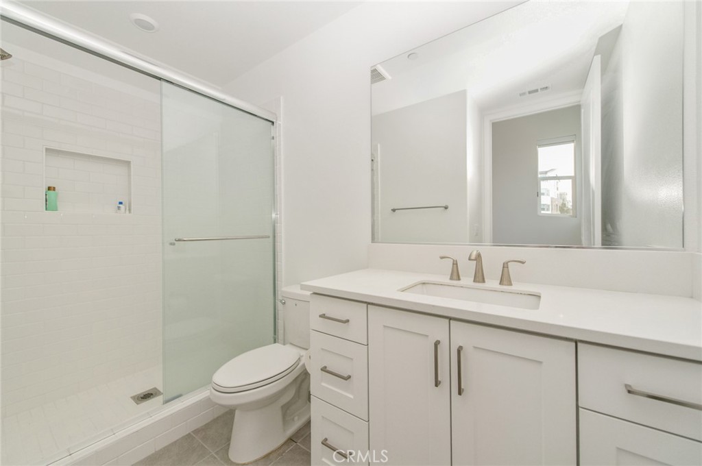 MLS #OC25280066 image #5