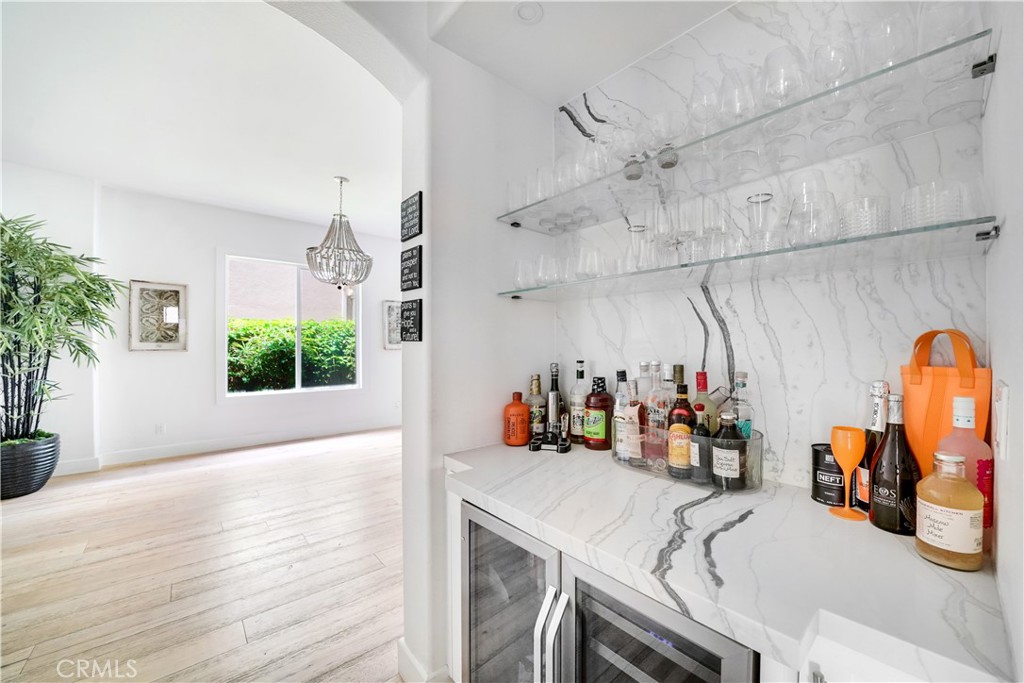 MLS #OC25280069 image #14