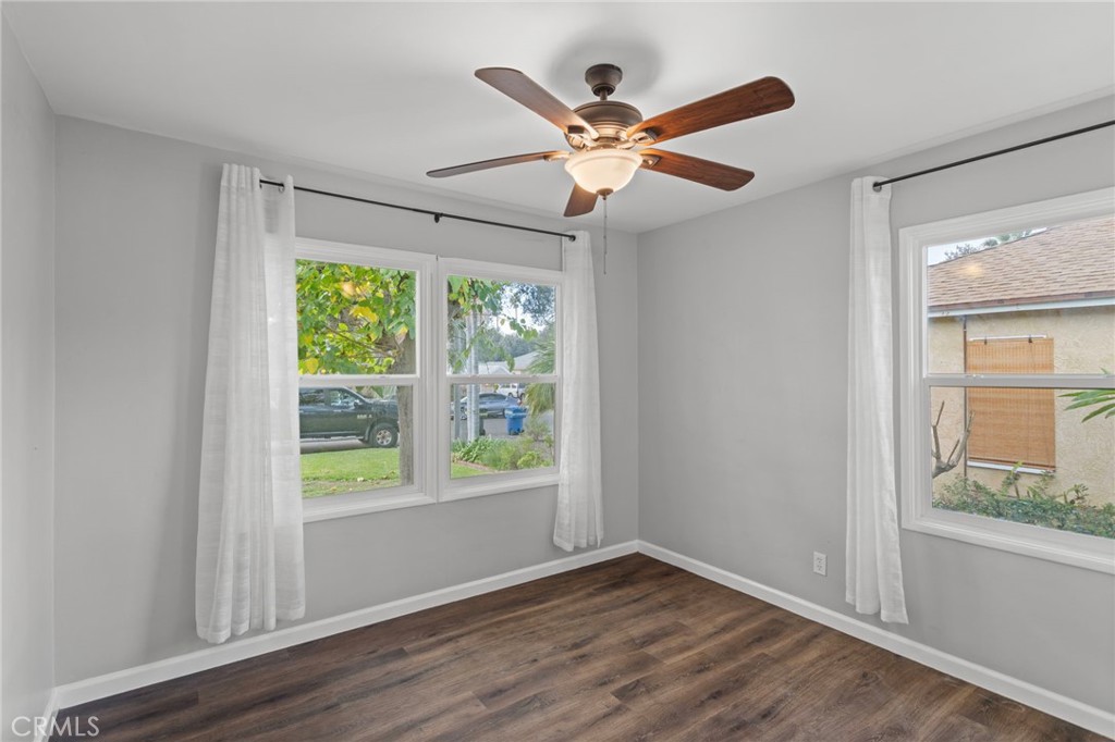 MLS #OC25280094 image #10