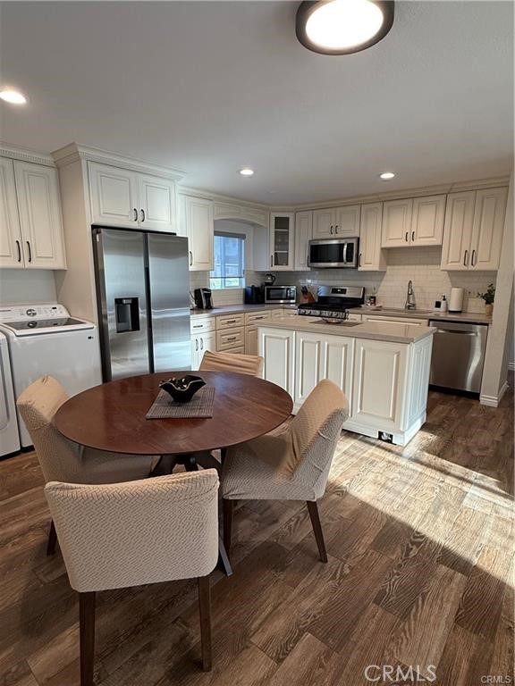 MLS #OC25280101 image #3