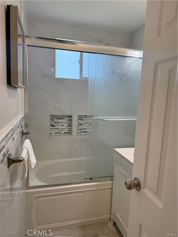 MLS #OC25280101 image #9