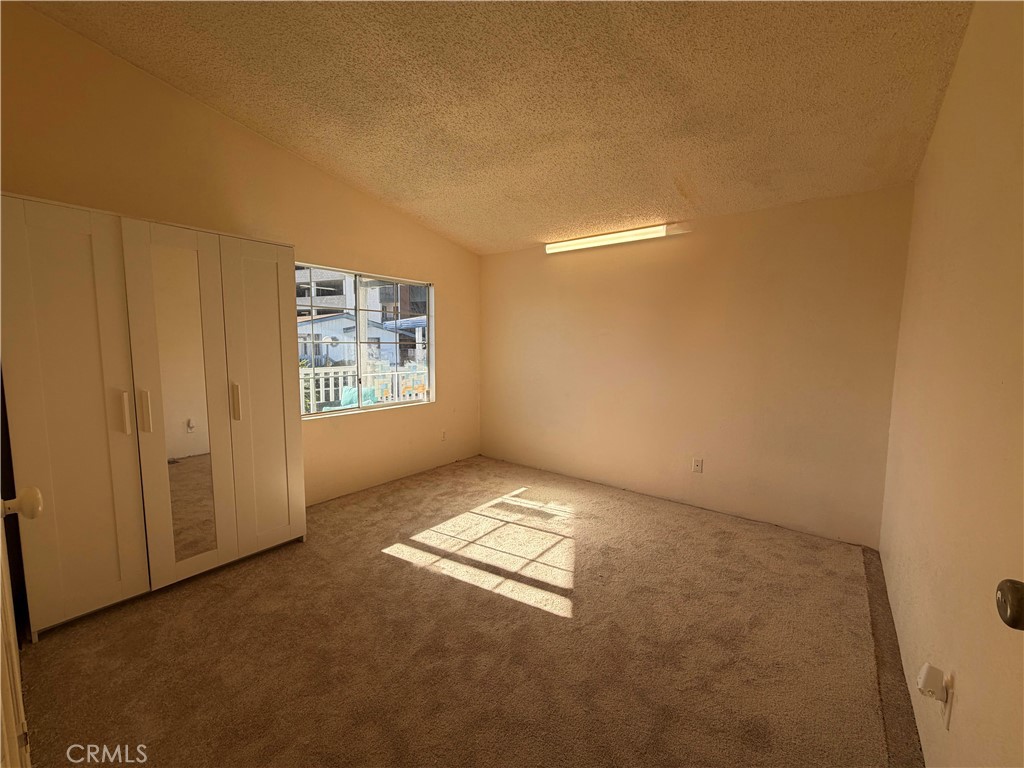 MLS #OC25280113 image #12