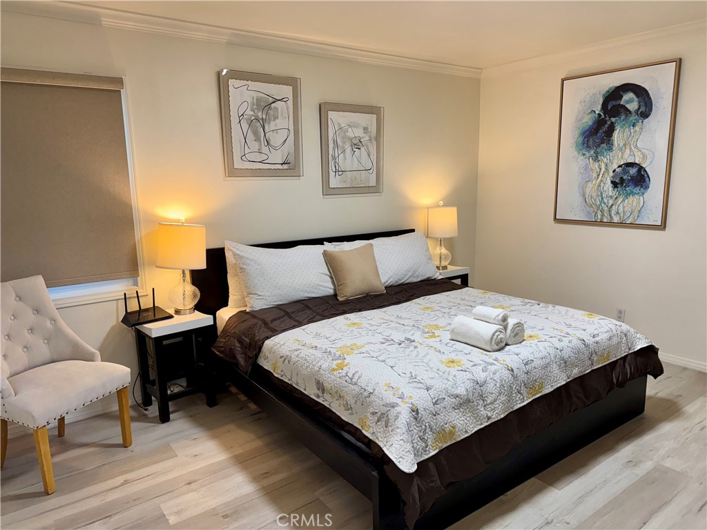 MLS #OC25280147 image #5