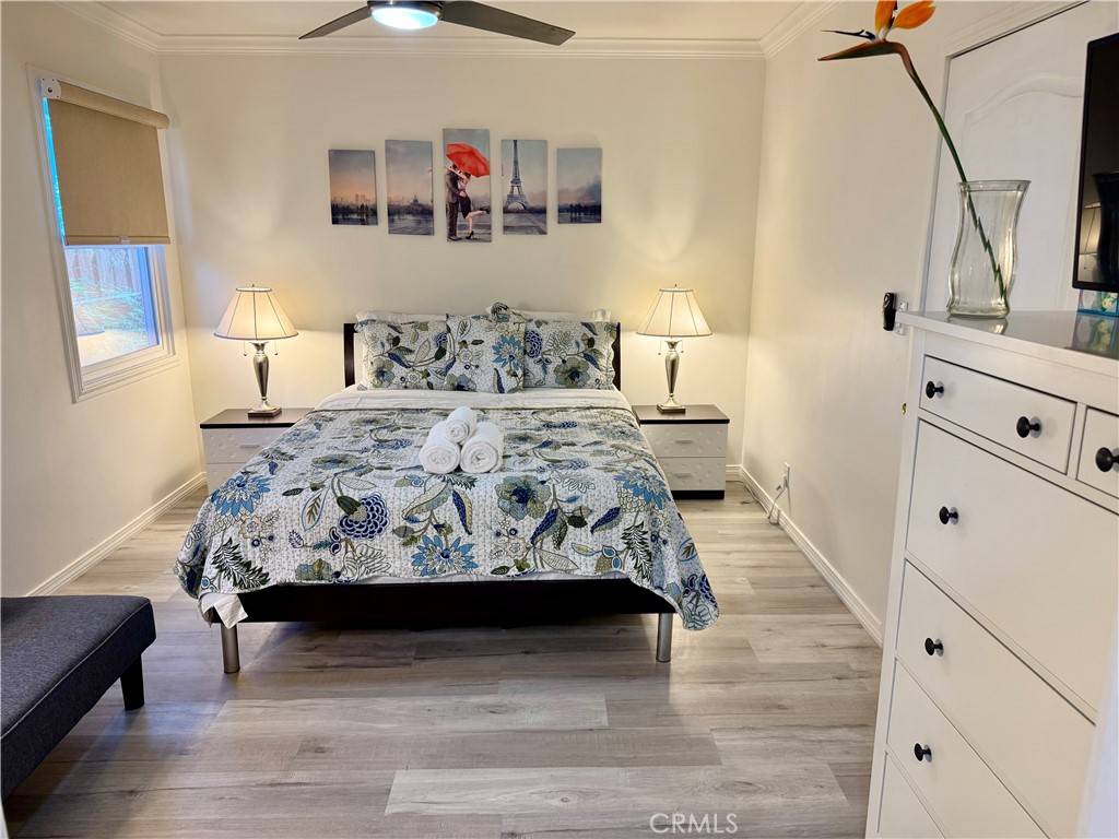 MLS #OC25280147 image #6