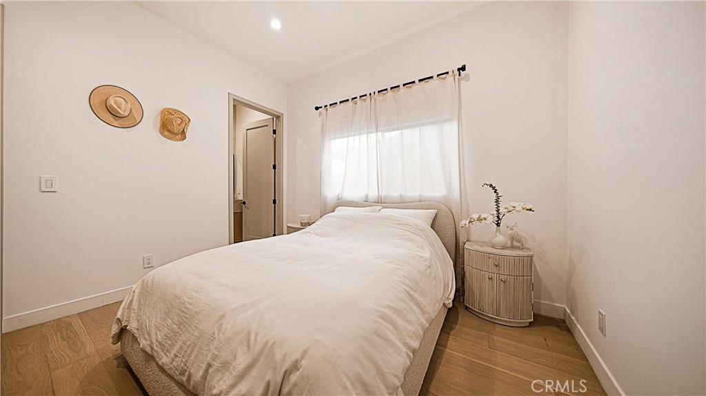 MLS #OC25280184 image #19